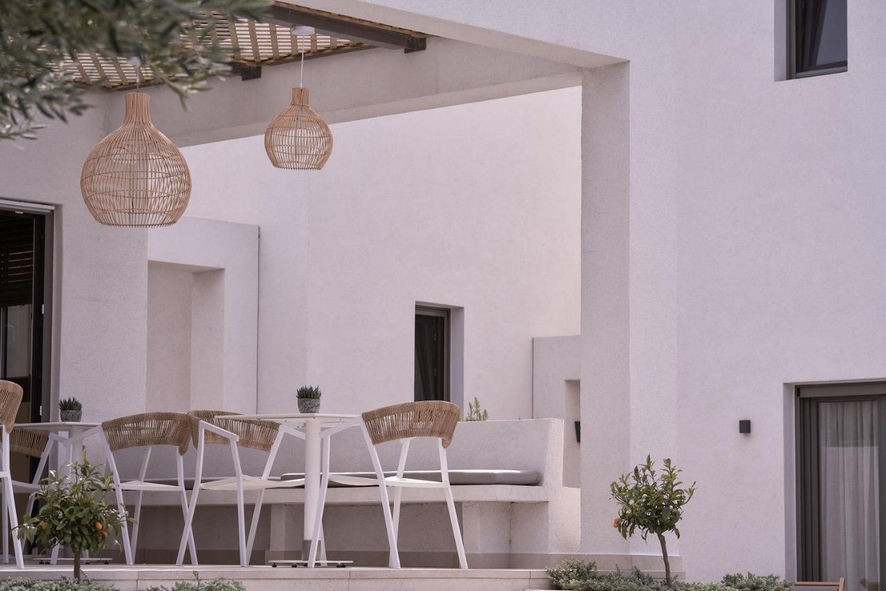 Isida Andros Otel Áyios Pétros Dış mekan fotoğraf